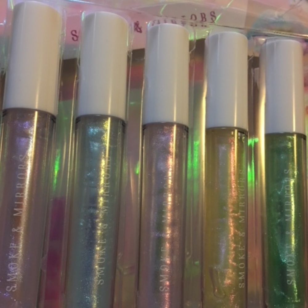 🆕💋BOX SET OF 5 Holographic Lipglosses - Picture 2 of 2